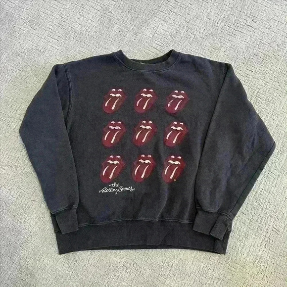 H&M Sweaters - H & M Rolling Stones crewneck sweater